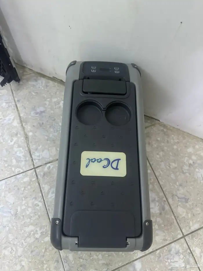 ثلاجه ربع للبيع 0