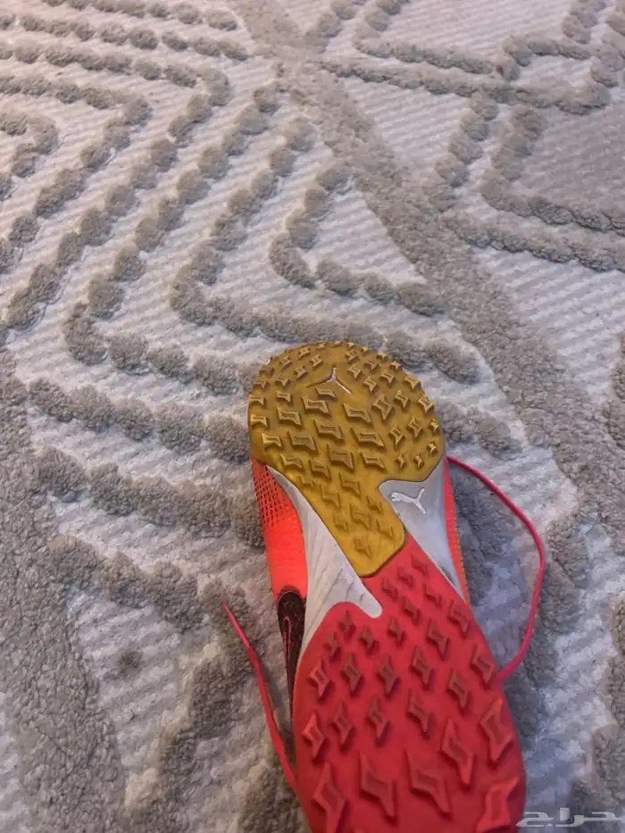 جزمه بوما اصليه نضيفه 1