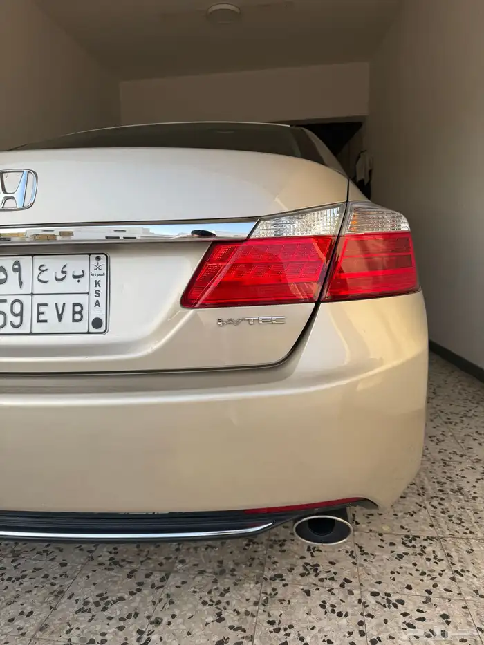 هوندا أكورد 2013 27