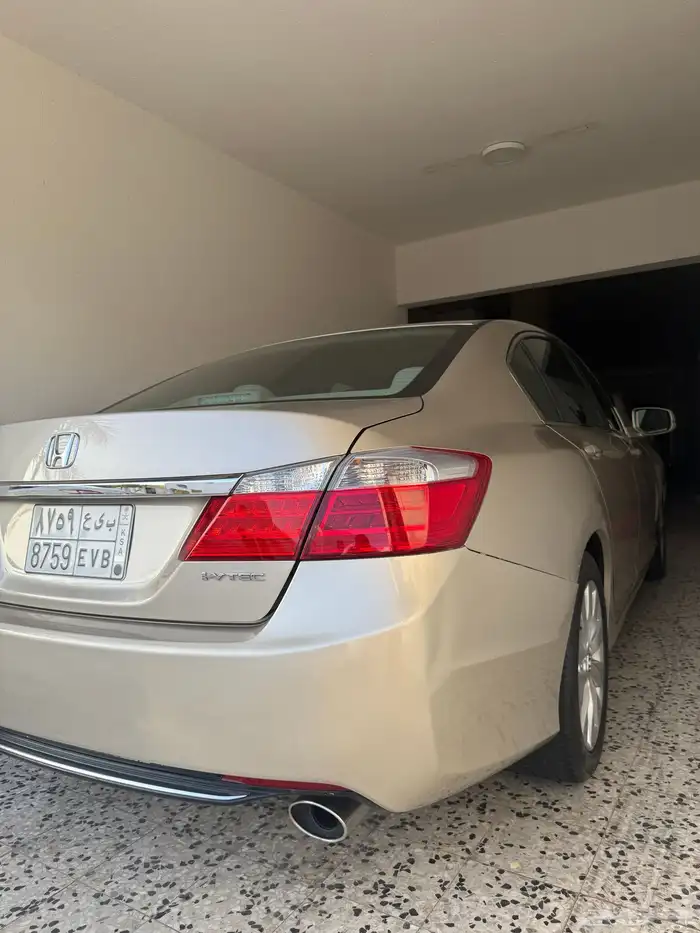 هوندا أكورد 2013 25