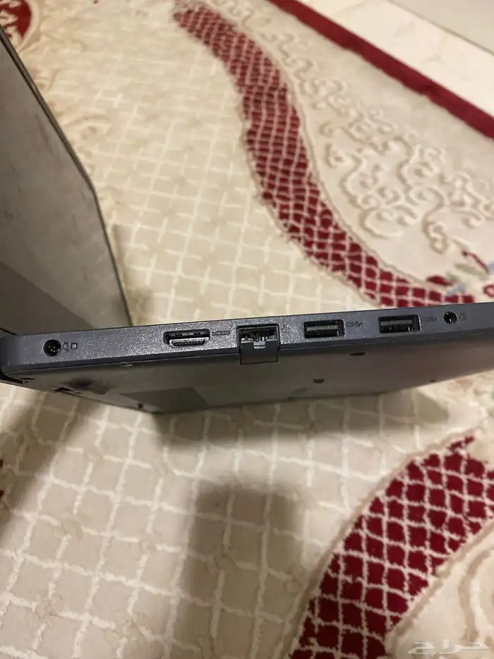 لابتوب على السوم شاشه خربانه فقطط 1