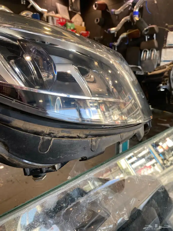 شماعة وانوار ميرسيدس 2