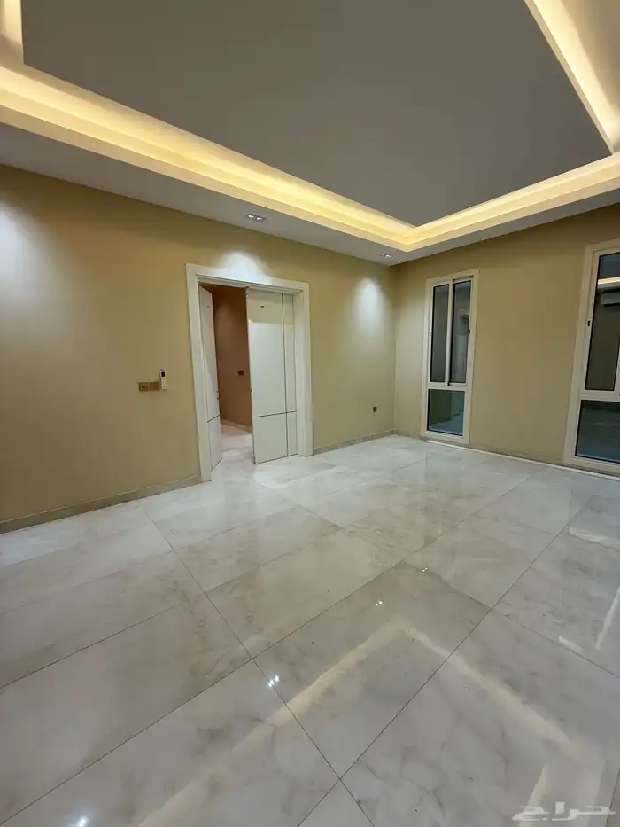 فيلا للإيجار بالعارض 17