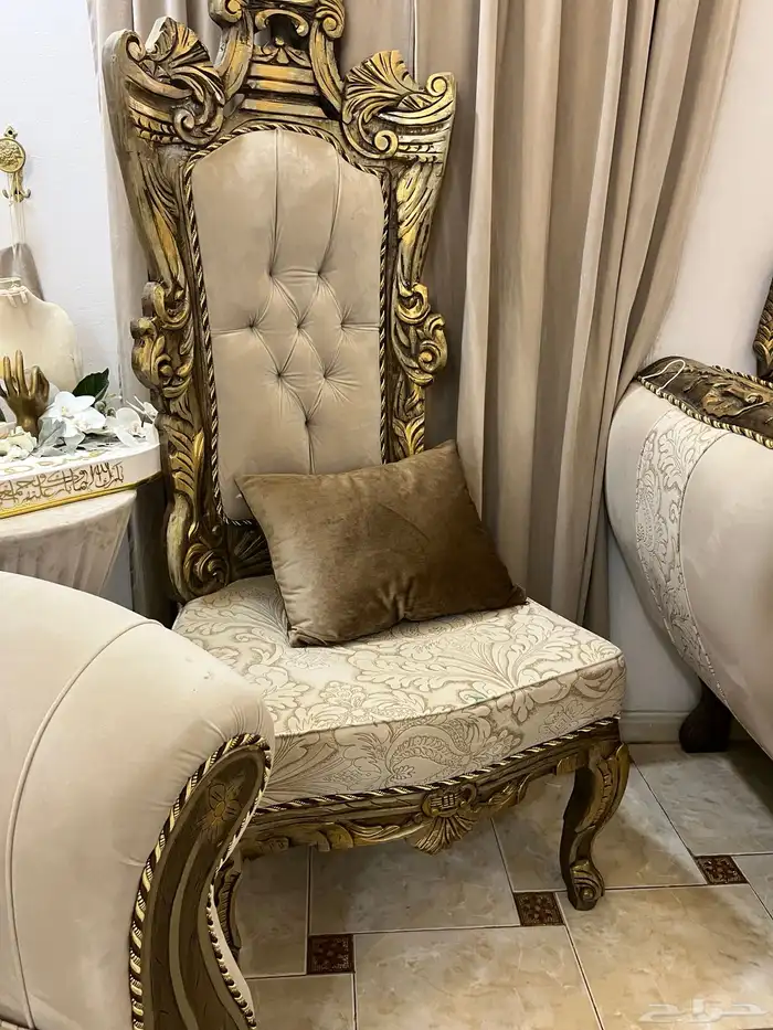 طقم كنب فخم للبيع المستعجل 2