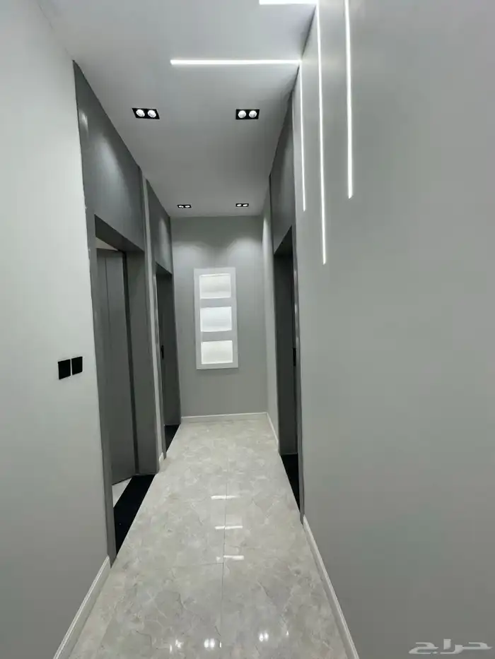 للبيع شقق علويه جديده موقع مميز بالقرب من ممشى الراقى 12