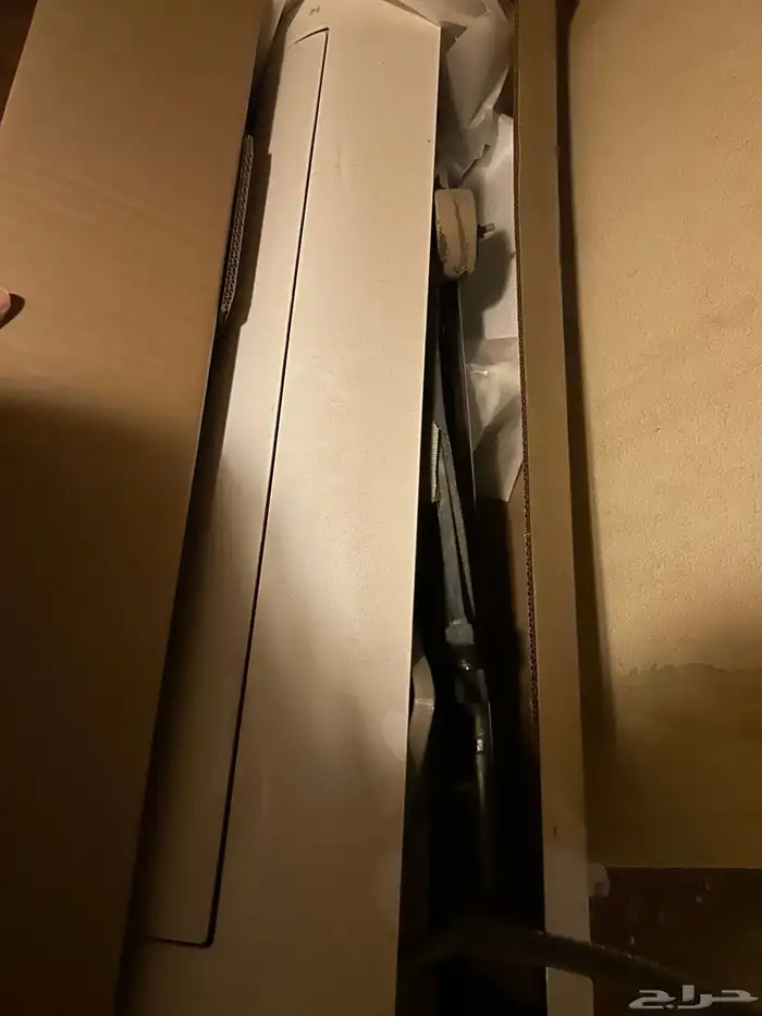 مكيف LG توفير مع كومبروس وكل اغراضه مستعمل لمدة سنة 2