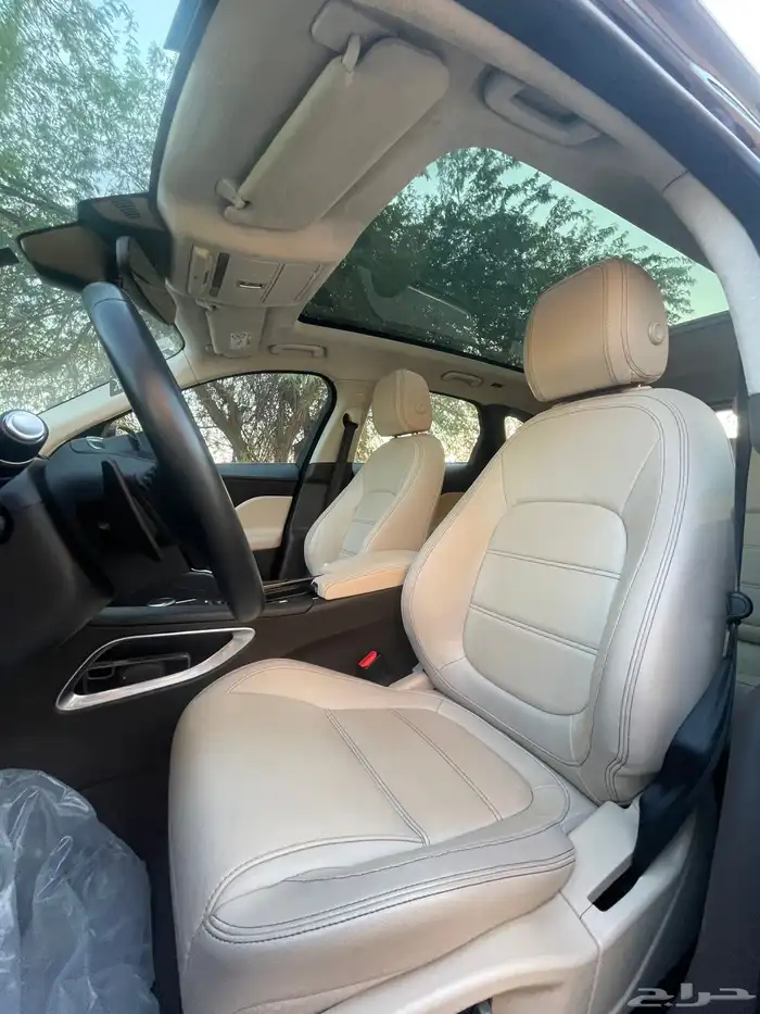 للبيع جاكور 2020 اف بيس 18