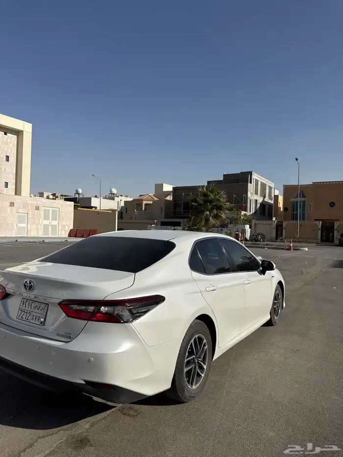 كامري هايبرد LE 2024 5