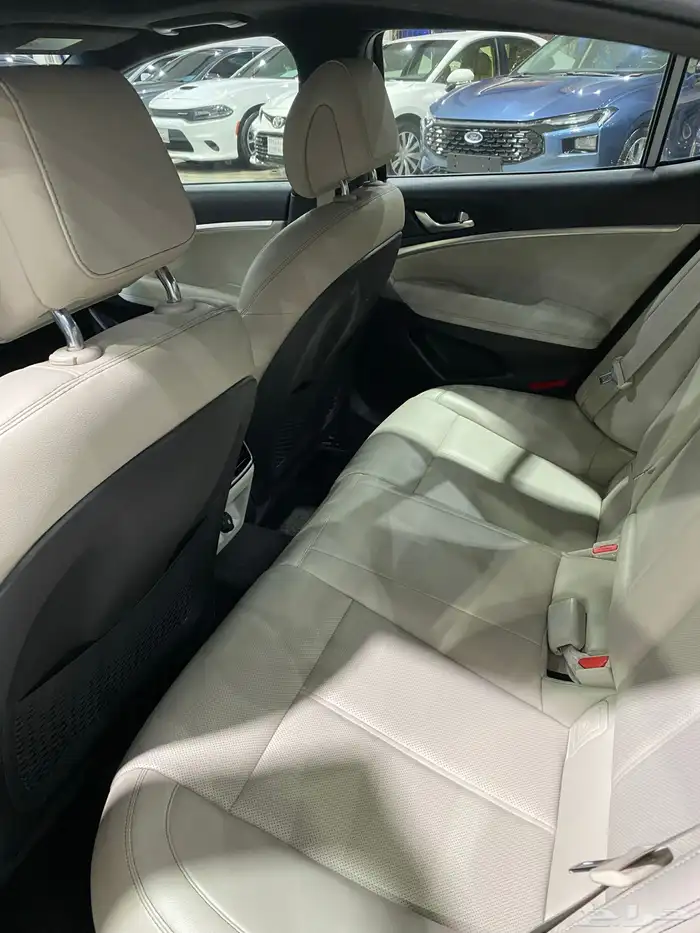 جينسس G70 2023 11