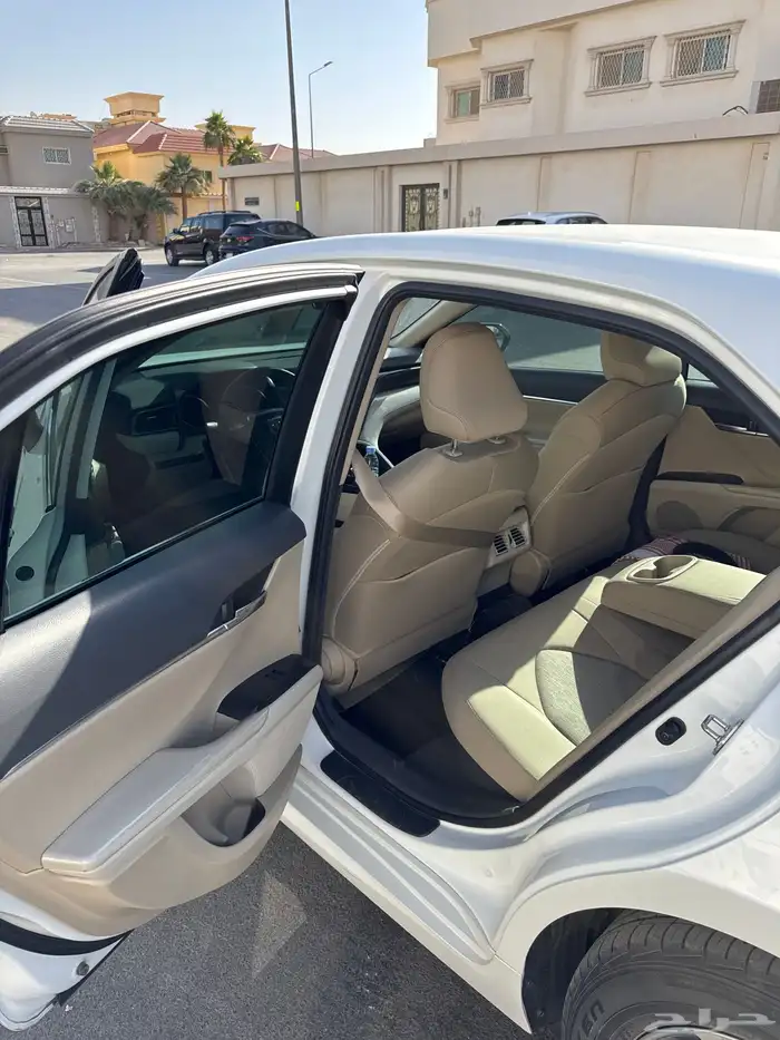 كامري هايبرد LE 2024 9