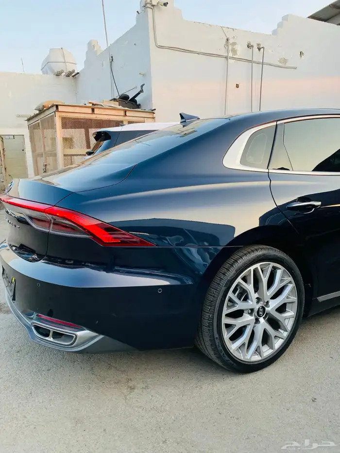 ازيرا 2022 بنزين 4