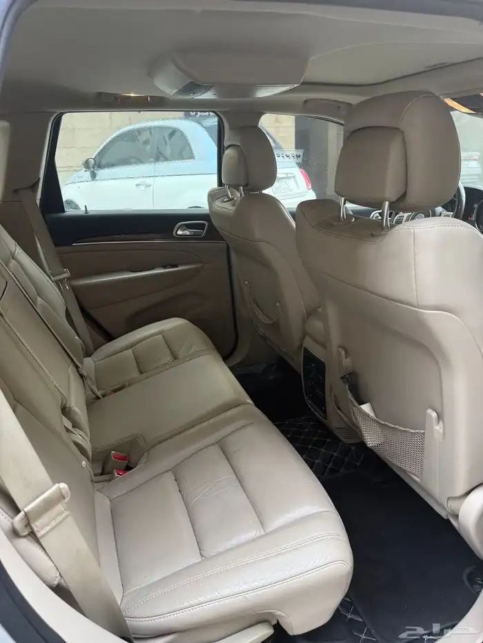 جيب شيروكي 2011 4