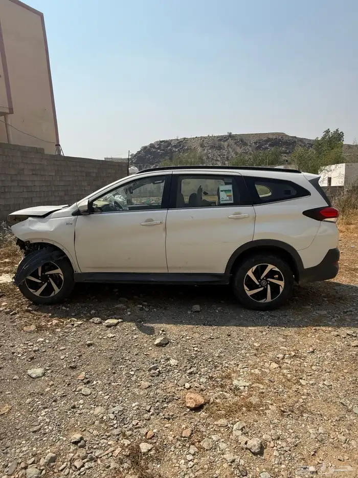 سيارة مصدومة نوع تويوتا راش وآجن 2020 0