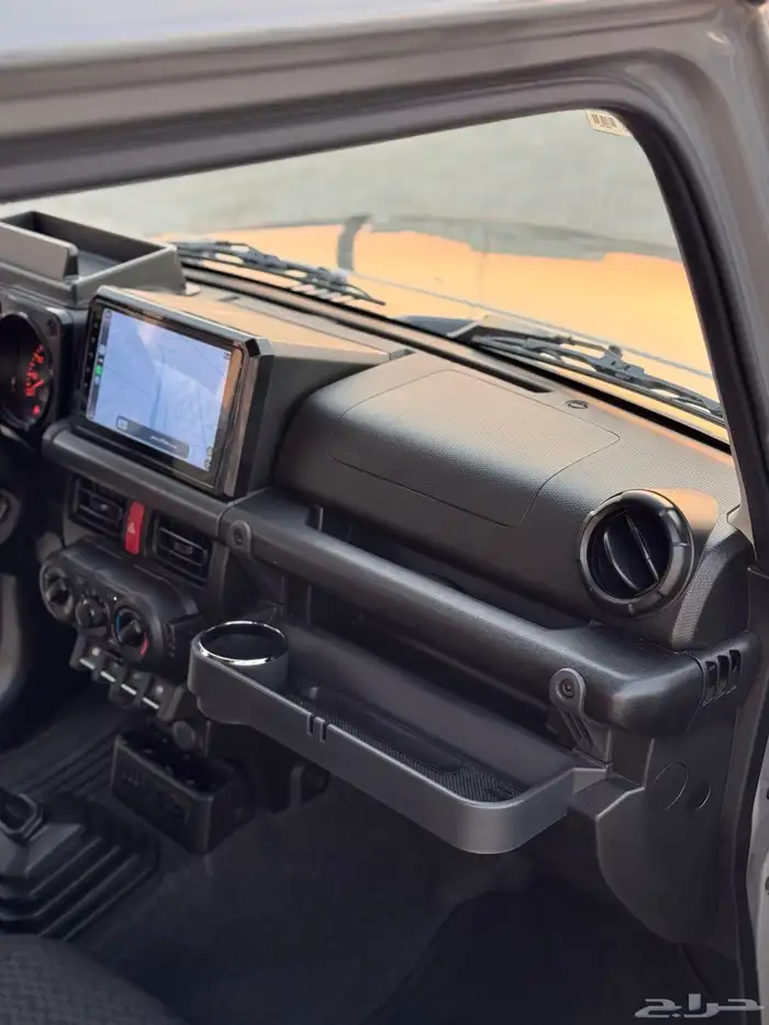 سوزوكي جمني 2021 ( قير عادي ) بحالة الوكالة 11