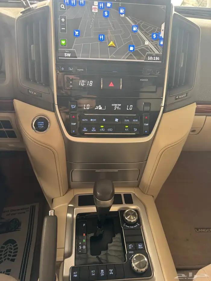 للبيع تويوتا لانكروزر 2018 GXR-V8 فل 41