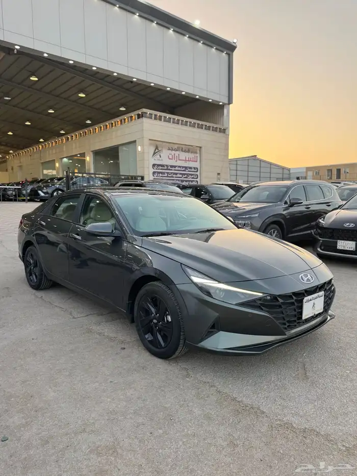 للبيع هيونداي النترا 2023 - سمارت- بحالة الوكاله 1