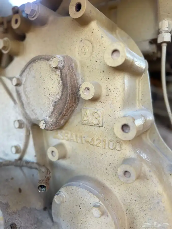 ماكينه ميتسوبيشي كتربلر 560 حصان نظيفه جدا وعلى الشرط وفي 0