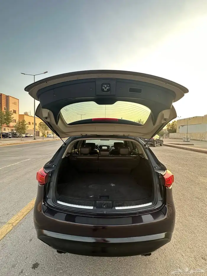 انفنتي fx35فل كامل 2010 17