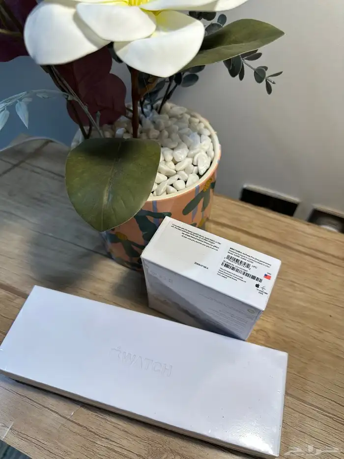 سماعة ابل AirPods شبة جديدة 0