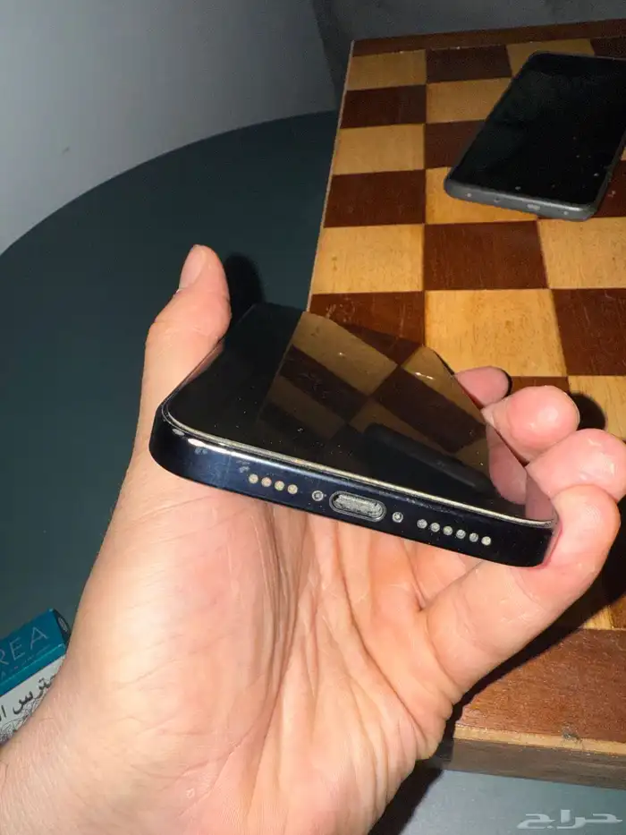 ايفون 15 برو ماكس مساحه 512 بطاريه 89 6