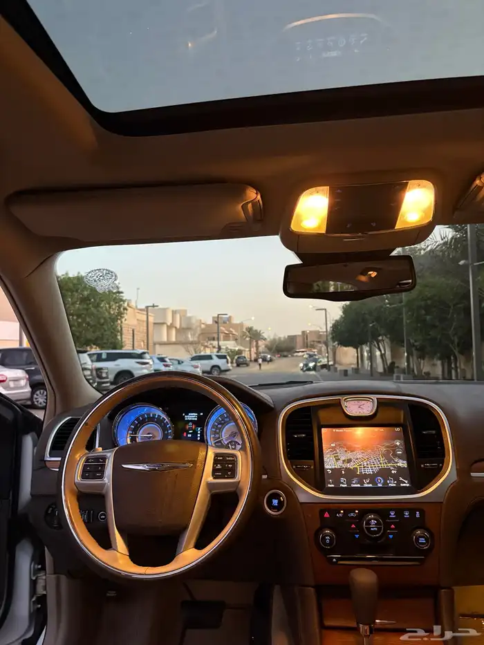 للبيع كرايزلر 2014 اكزكتيف V8 43