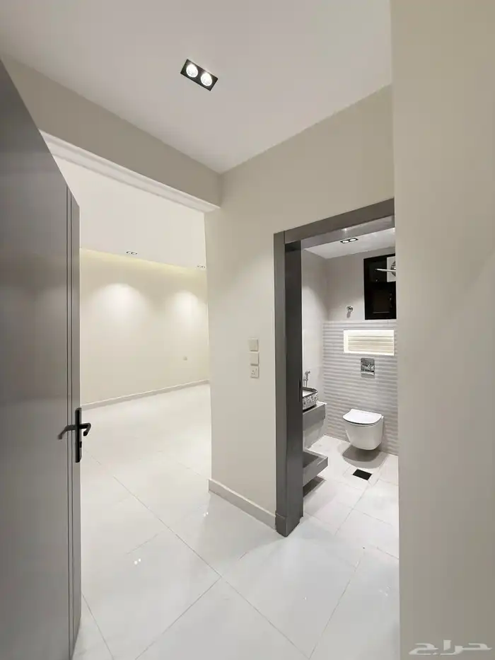 للبيع شقق سكنية فاخرة موقع مميز بحى المعارض بخميس مشيط 51