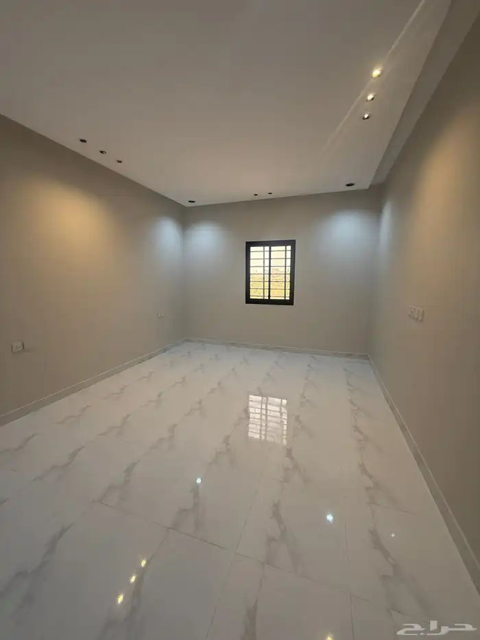 للبيع دور أرضي بعماره دوين شمال التضامن خميس مشيط 550الف 14