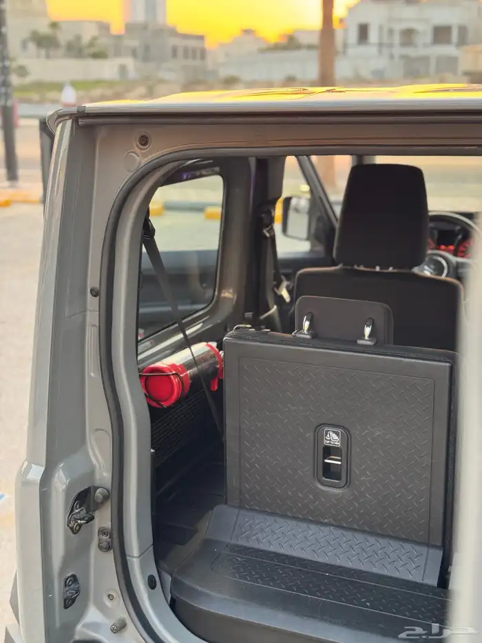 سوزوكي جمني 2021 ( قير عادي ) بحالة الوكالة 13