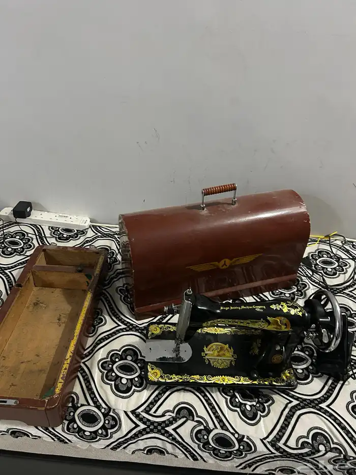 مكينه خياطة 0