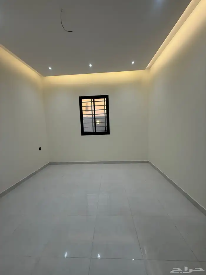 للبيع دور مستقل ارض كامله مخطط دره الخميس طريق الصناعيه 6