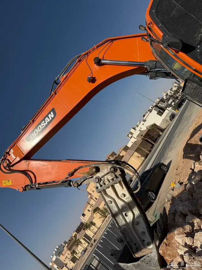 بوكلين دوسان 2022 مقاس 220 سعردي ديزل شرط 0