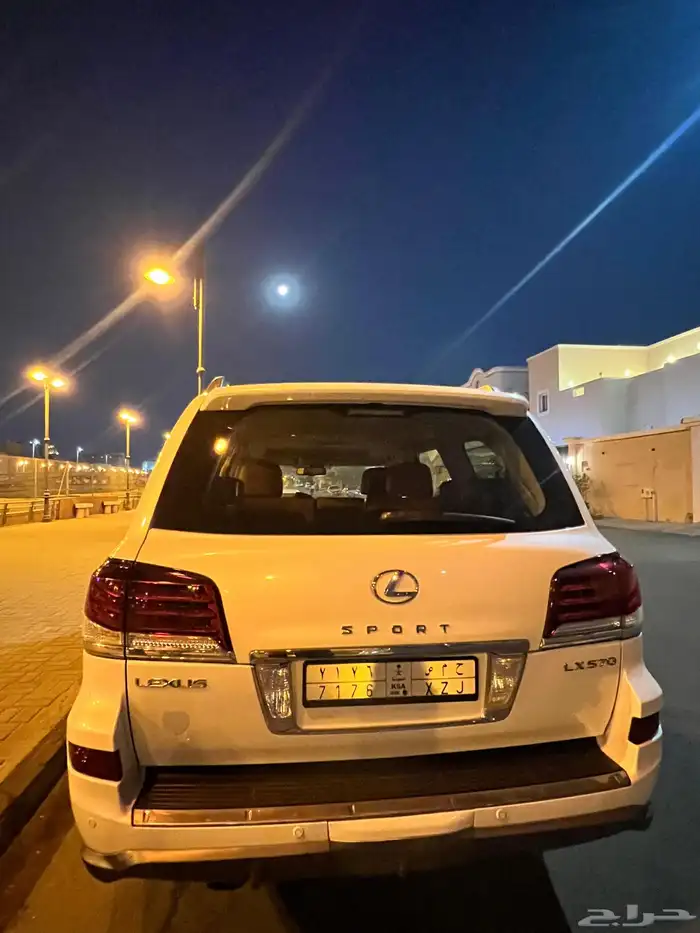 جيب لكزس 2012 فل كامل 3