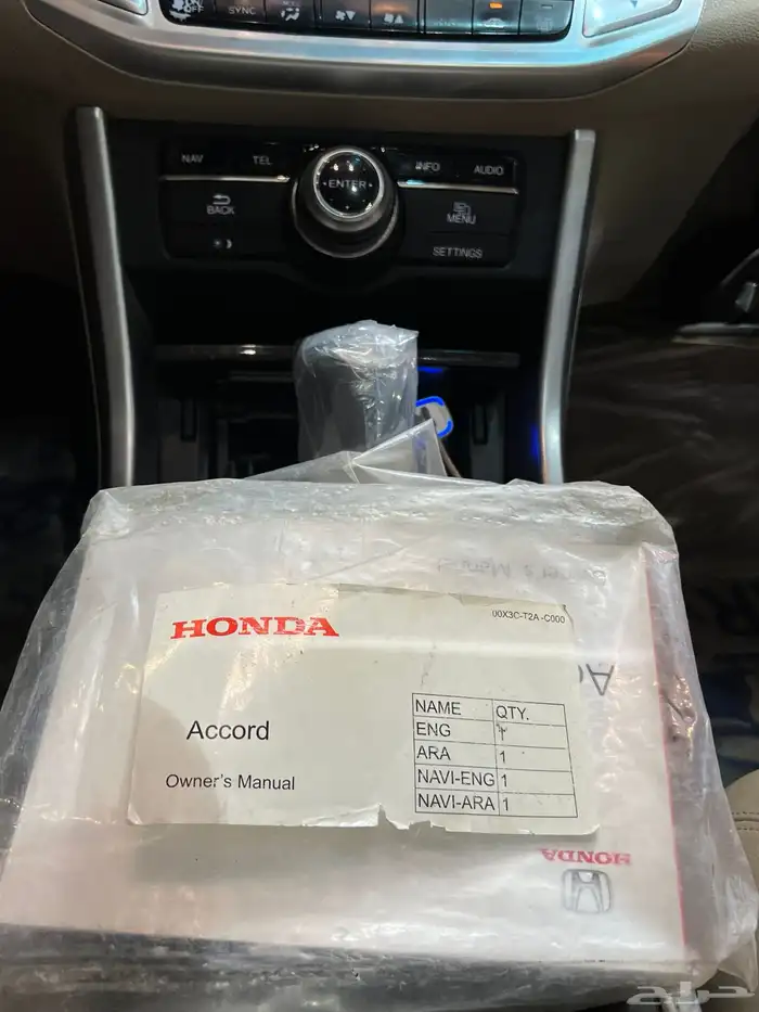 للبيع هوندا اكورد 2015 8