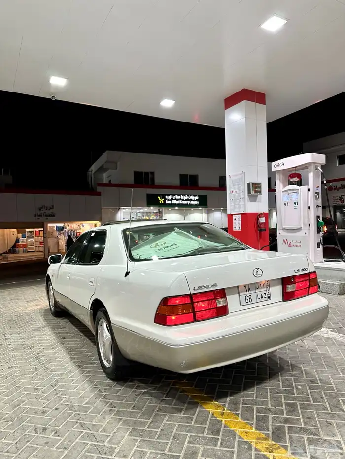 لكزس سعودي نظيف LS400 سعودي 2