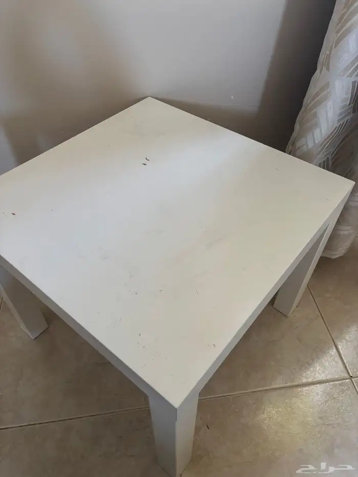 طاولة من ايكيا 3