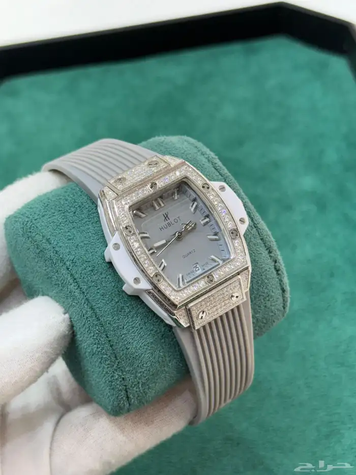 ساعات هوبلت نسائيه 9