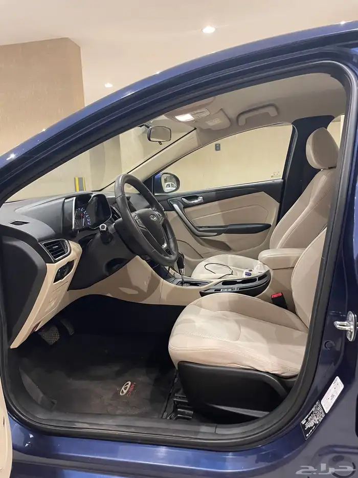 للبيع شيري اريزو 5 2023 16