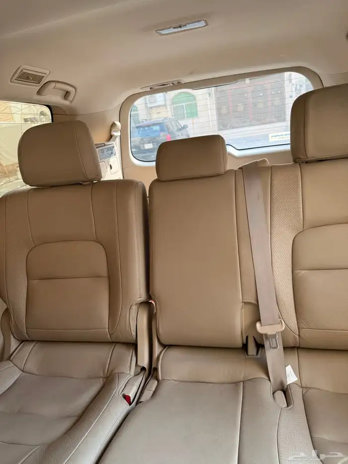 لاندكروزر 2012 فطيمي مخزن 14