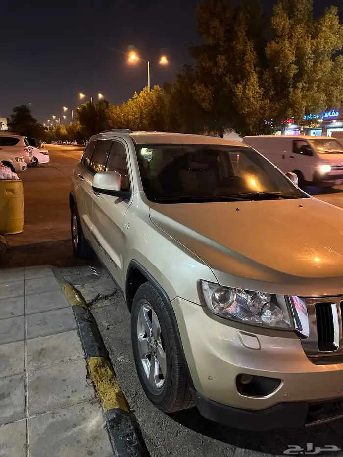 جيب جراند شيروكي 2011 30