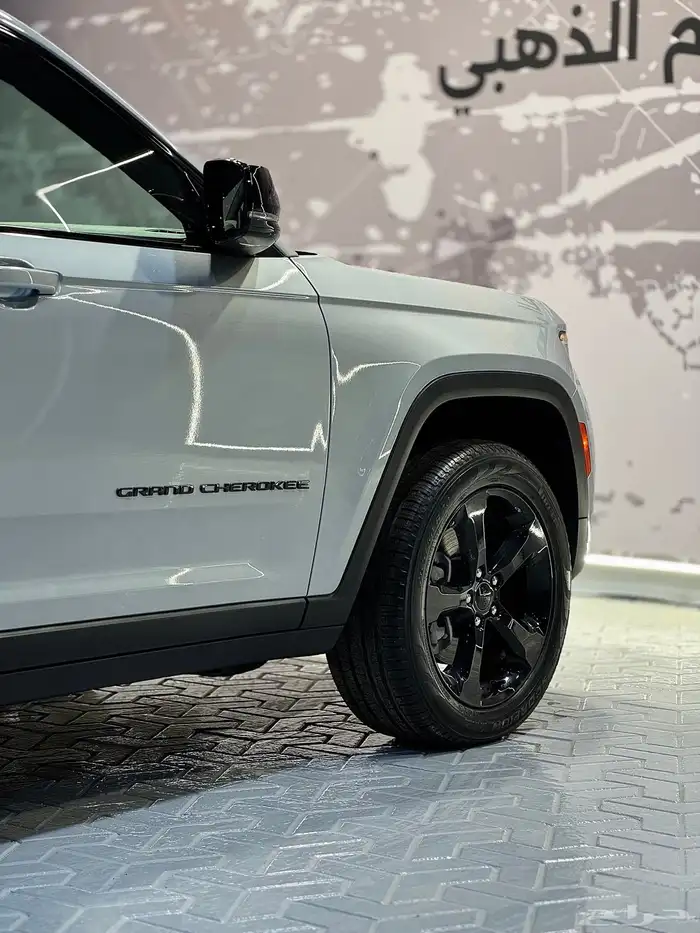 جيب jeep (اصفار) موديل 2023 15