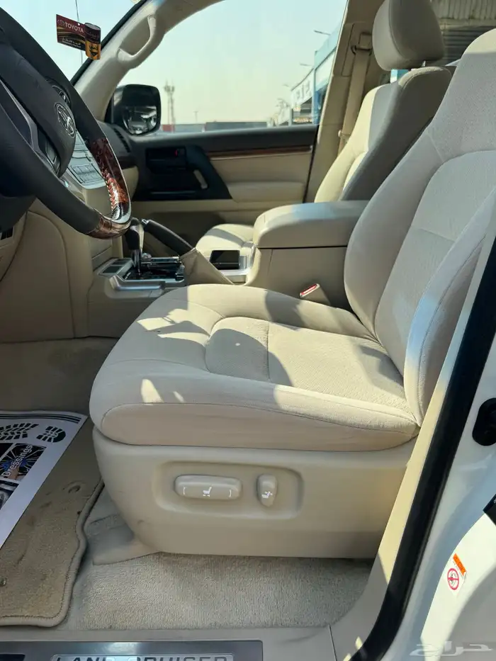 للبيع تويوتا لانكروزر 2018 GXR-V8 فل 5