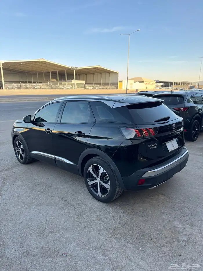 للبيع بيجو Gt 3008 - 2022 - فل كامل 4