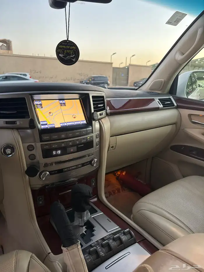 لكزس 2014 فل 8