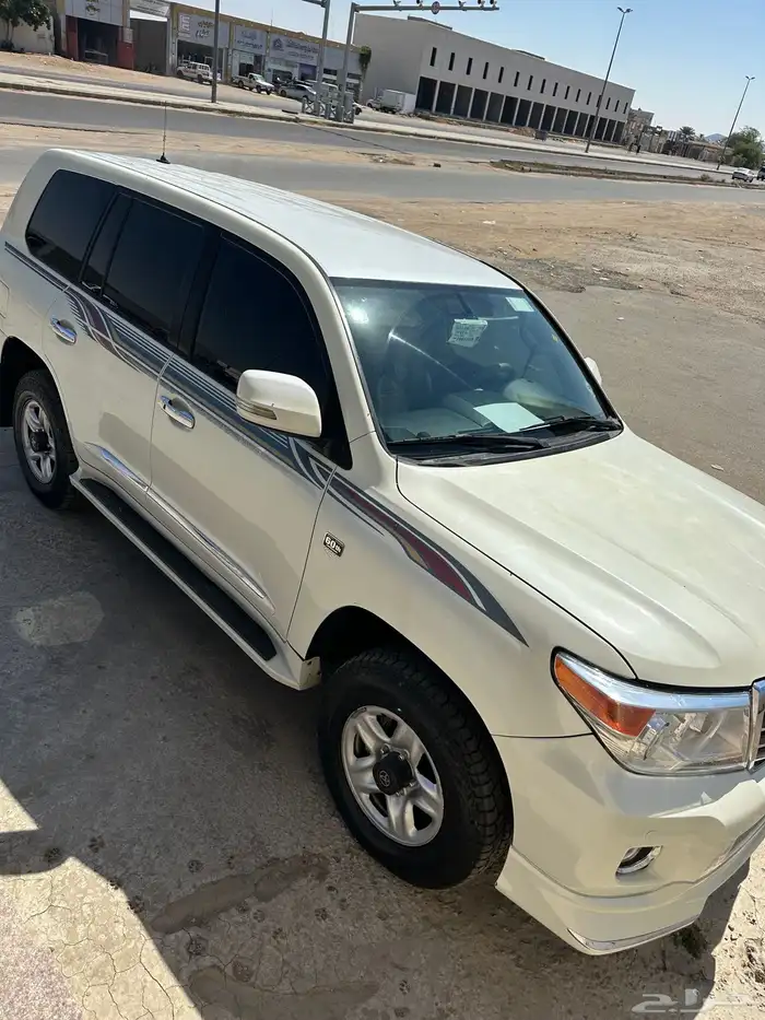 صالون لاندكروزر 2010 مرهم 2014 0