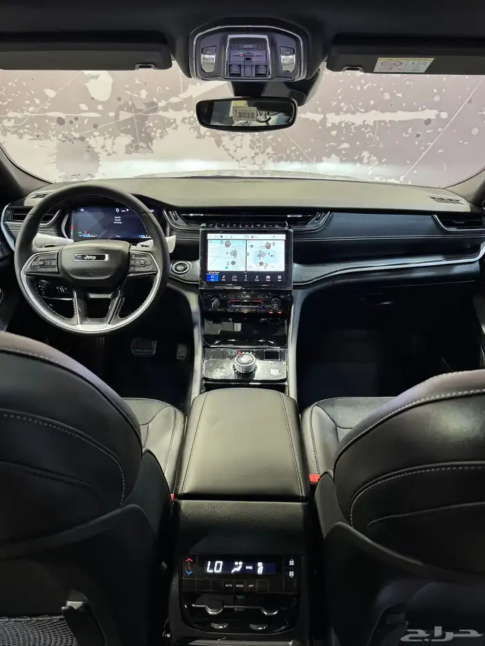 جيب jeep (اصفار) موديل 2023 29