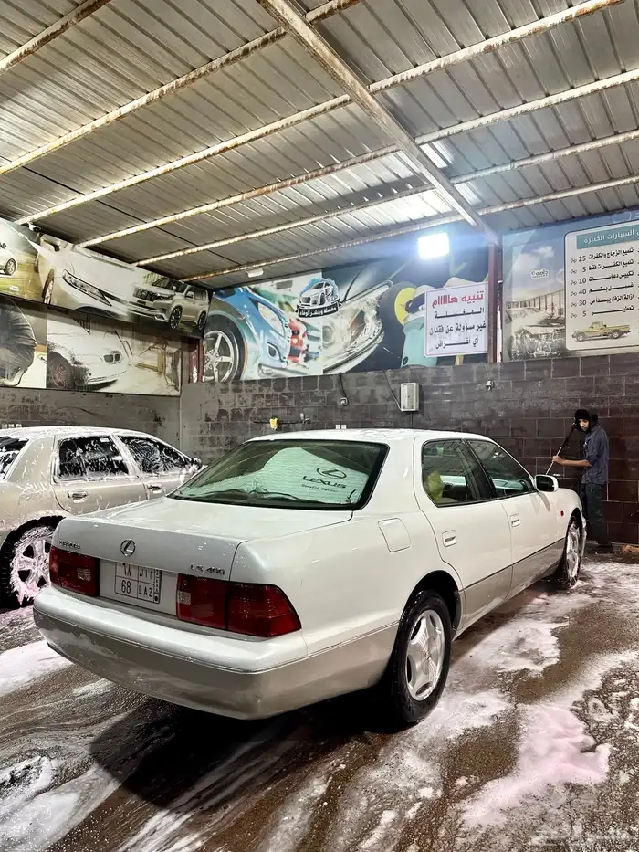 لكزس سعودي نظيف LS400 سعودي 21