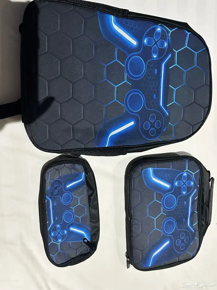 شنطة مدرسه متكامله جديده لم تستخدم 0