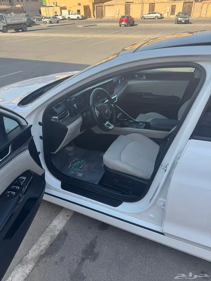 كيا K5 للبيع 8
