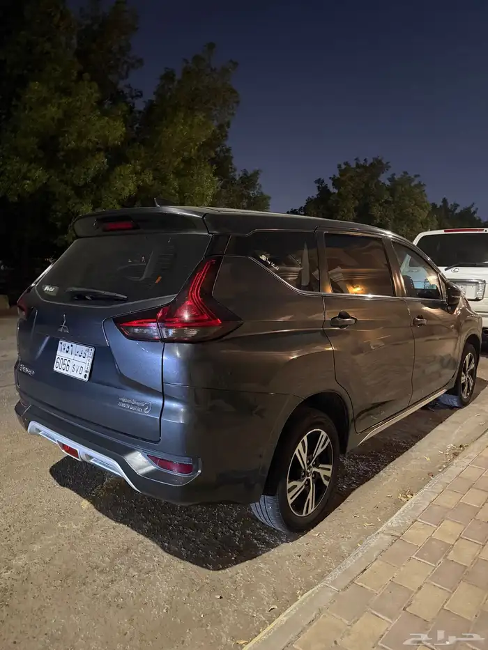 للبيع ميتسوبيشي اكسباندر 3