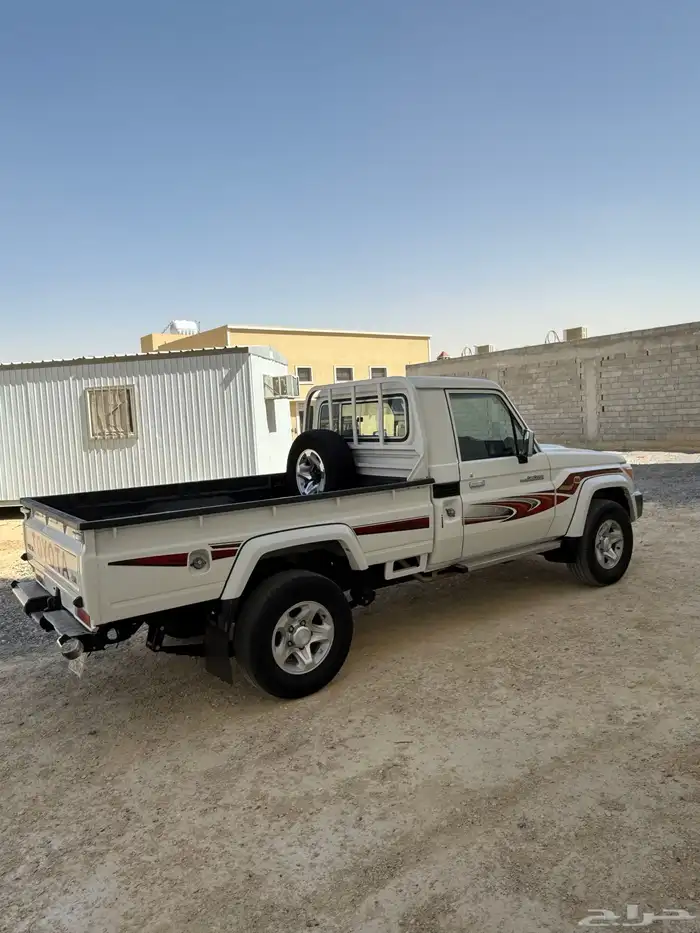 شاص 2015 ماشي 318 الف كل شي وكاله 6